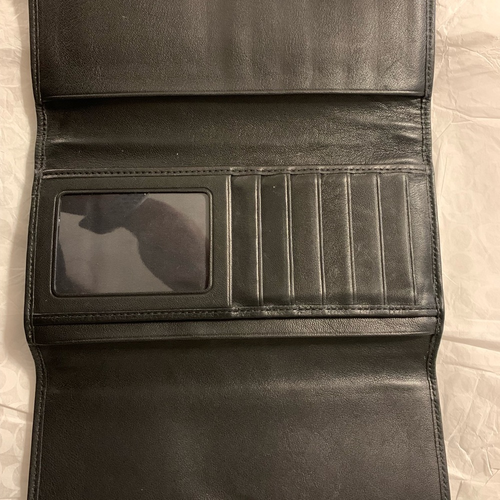 Authentic Coach Wallet - Picture 5 of 5